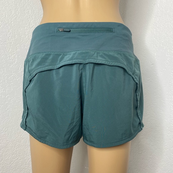 lululemon athletica Pants - Lululemon Speed Up 3.5” Shorts Women’s Size 6 Green EUC